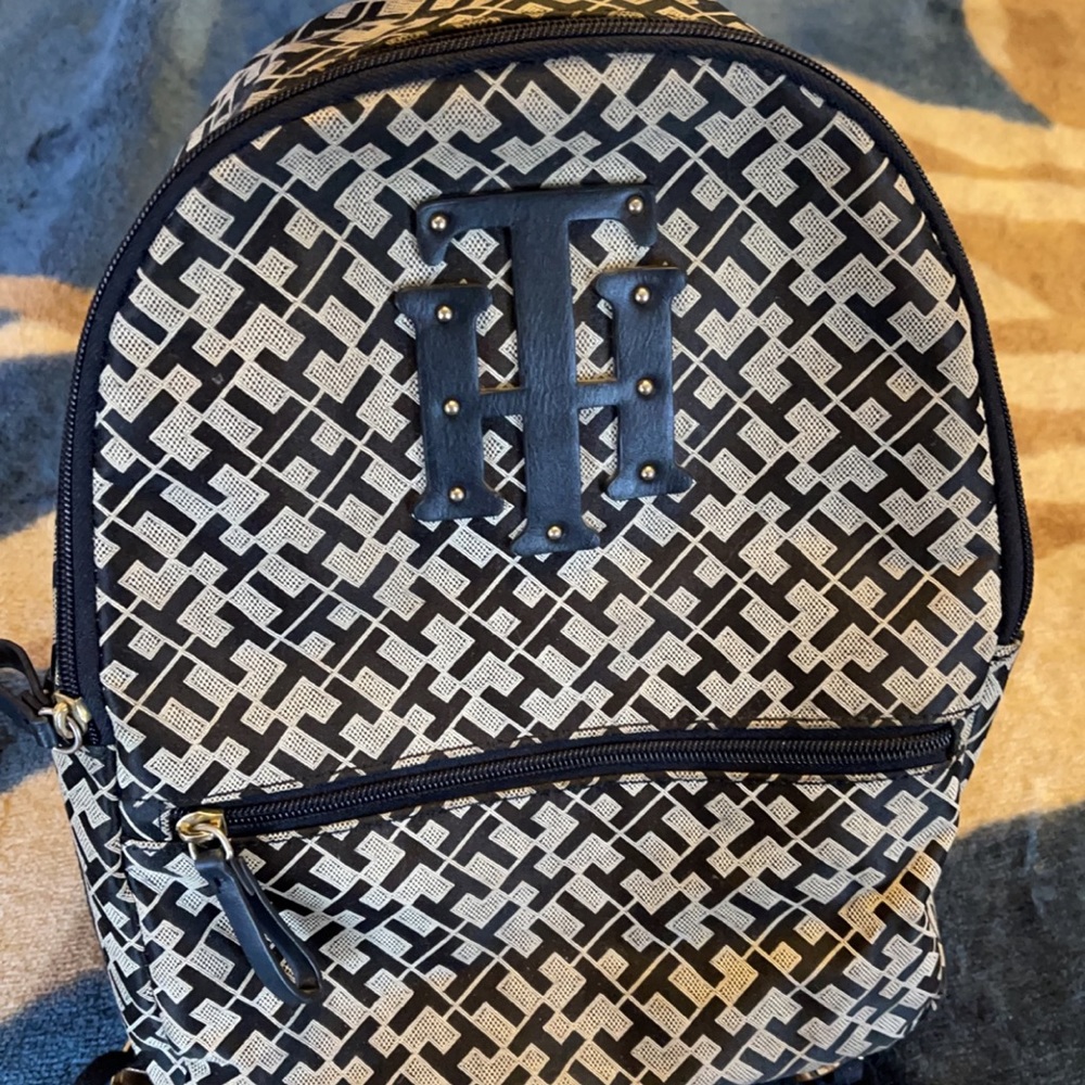 TOMMY HILFIGER backpack